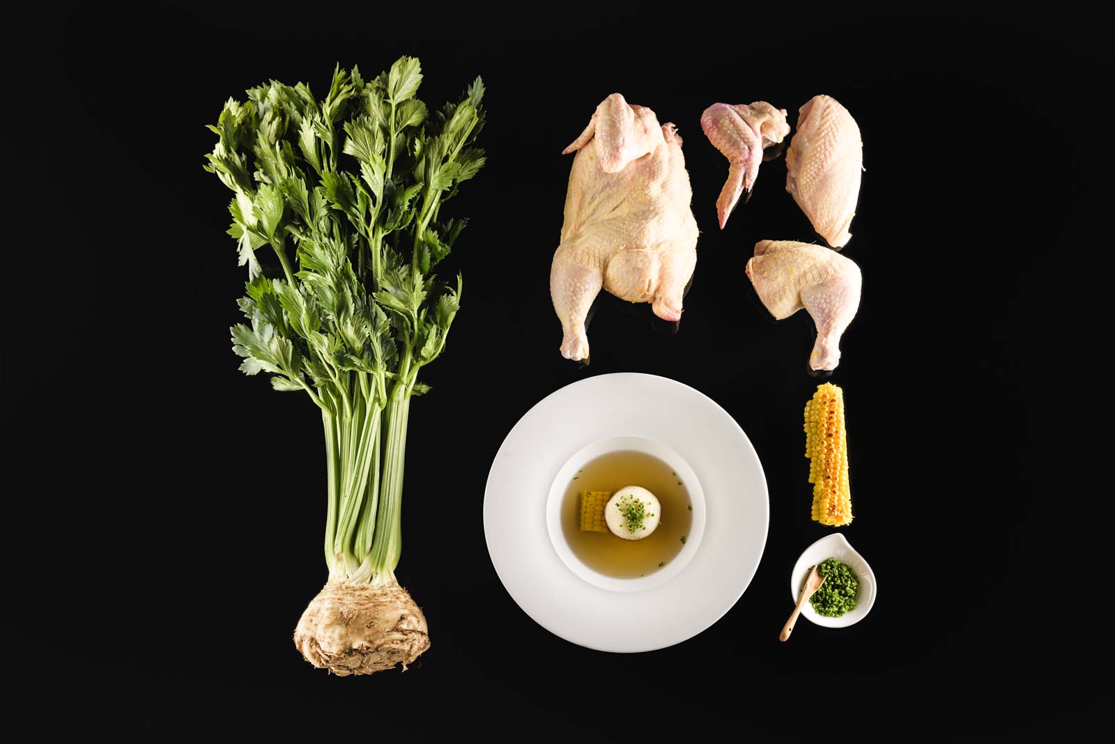 Food Fotograf YomYom Kochbuch Huehnersuppe Studio Chris Hasibeder Innsbruck