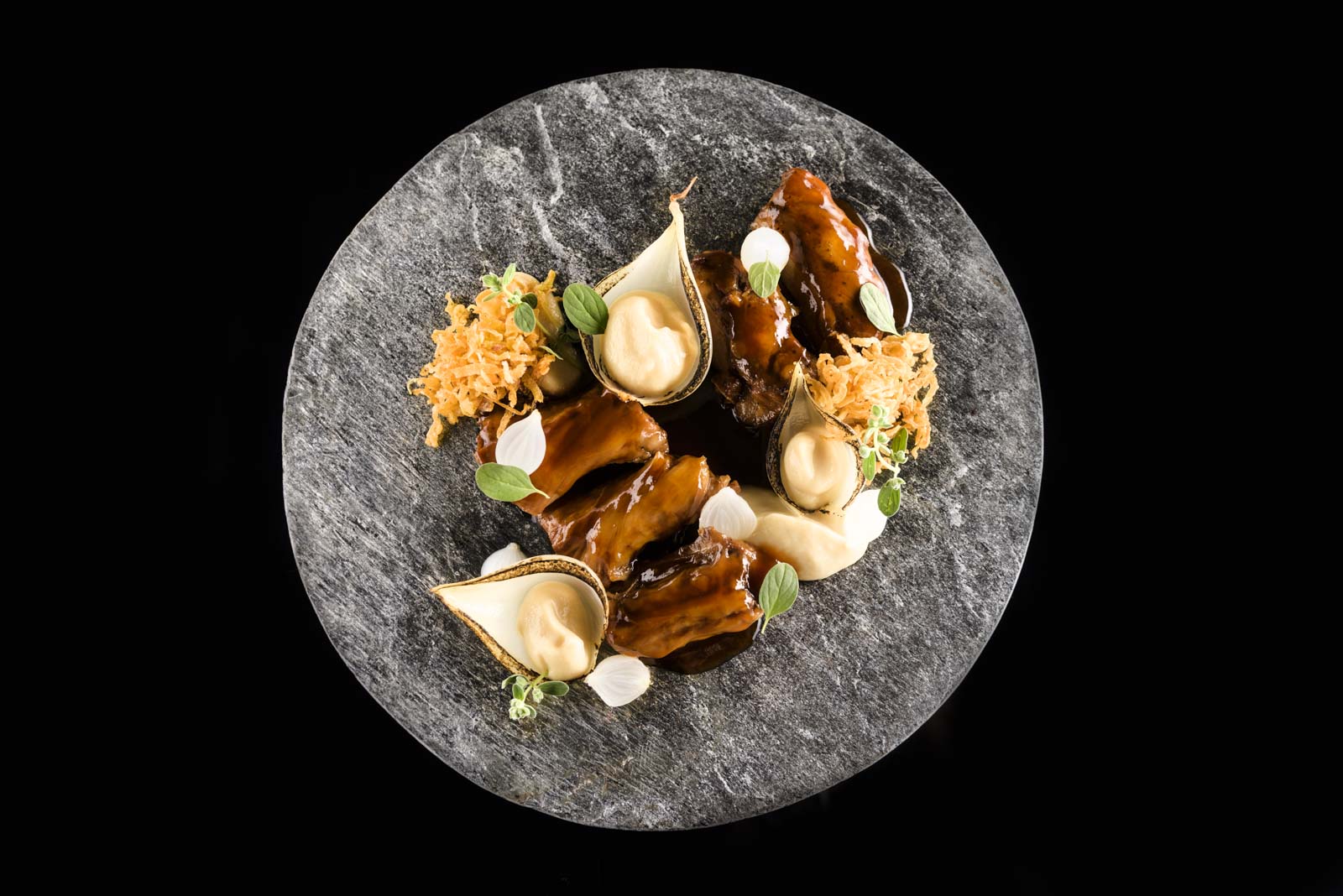 Food Fotografie YOMYOM Schmorgericht Christoph Hasibeder Fotostudio Innsbruck