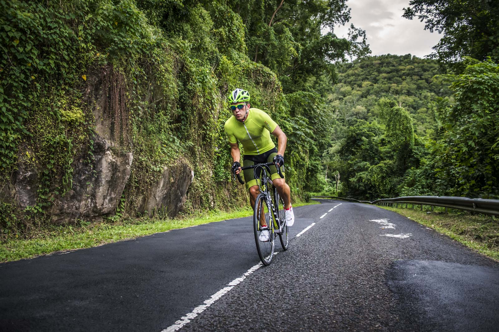 Fashion und Lifestyle Fotograf Sport Bittl Biking Travel Martinique Chris Hasibeder Photographer Innsbruck